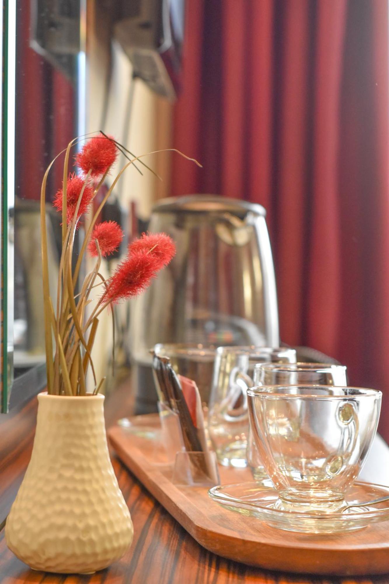 Hotel Hamburg Skopje Bagian luar foto