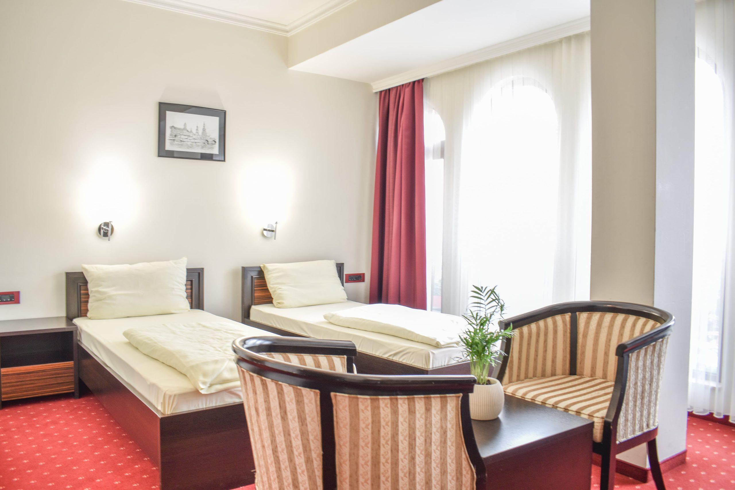 Hotel Hamburg Skopje Bagian luar foto